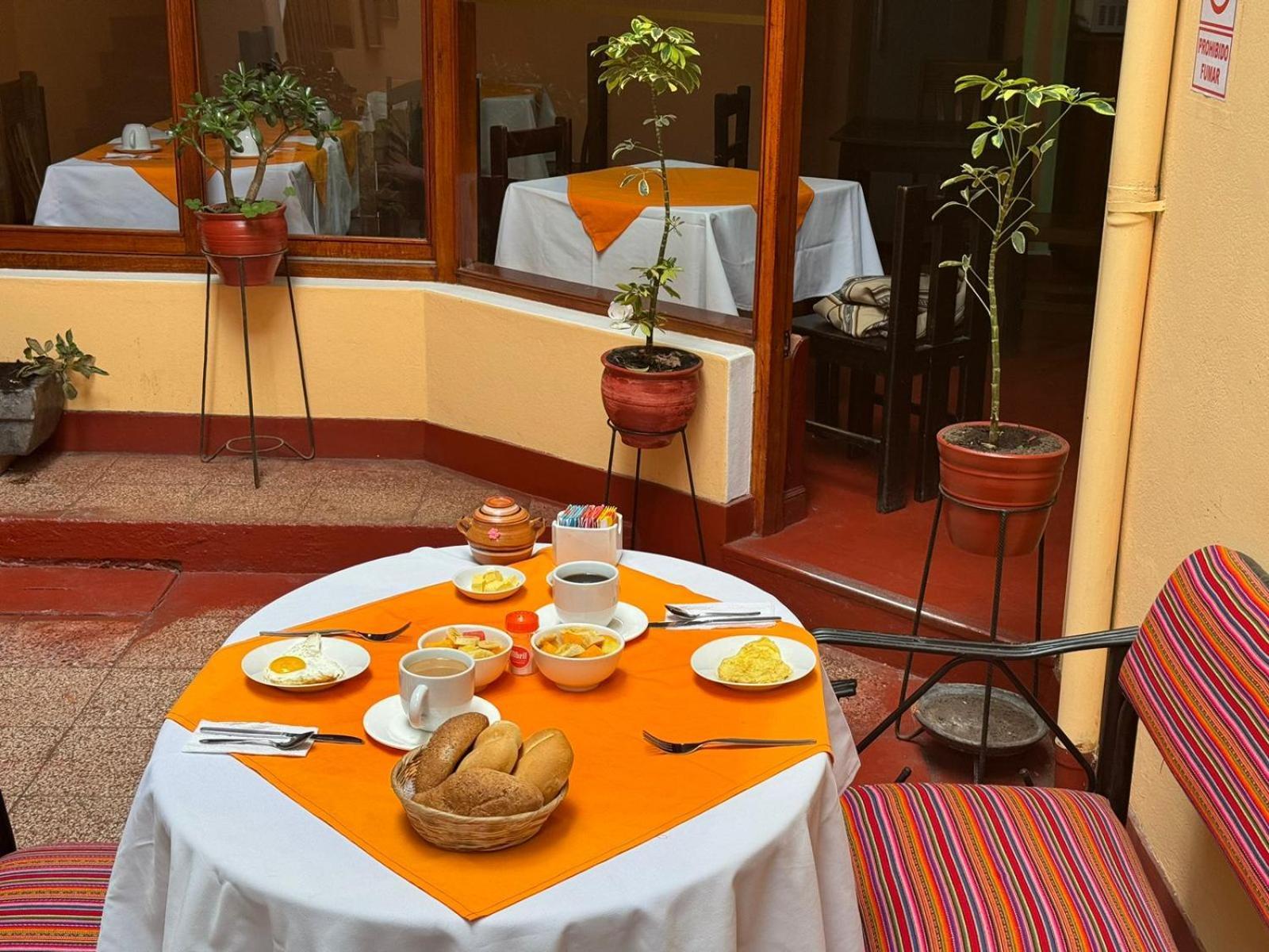 Hostal Huayna House Go Cusco Bagian luar foto